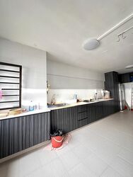 Blk 68 BLANGAH GARDEN (Bukit Merah), HDB 4 Rooms #486703511